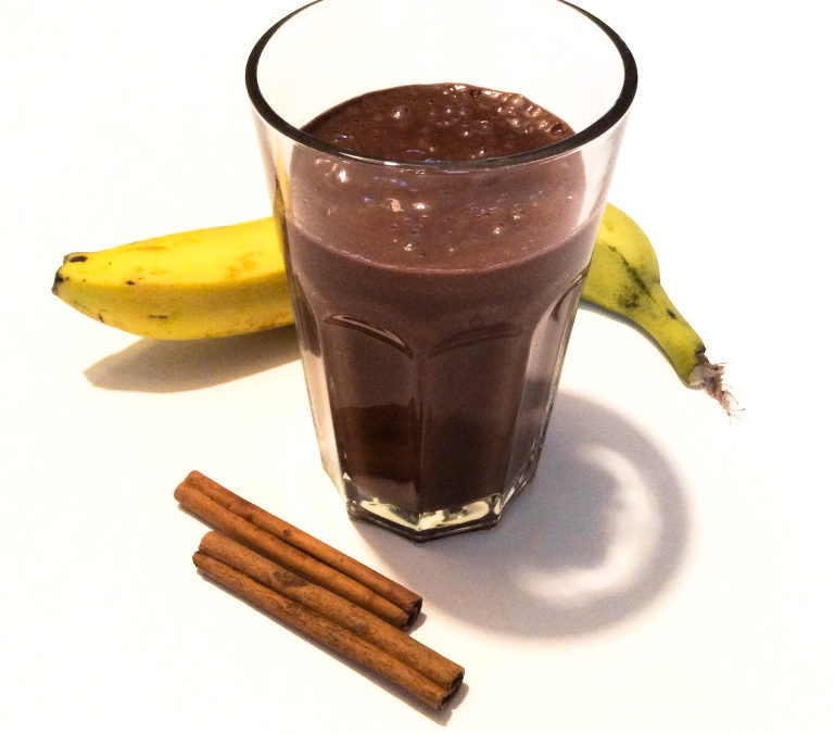 Winterlicher Bananen Schokoladen Smoothie